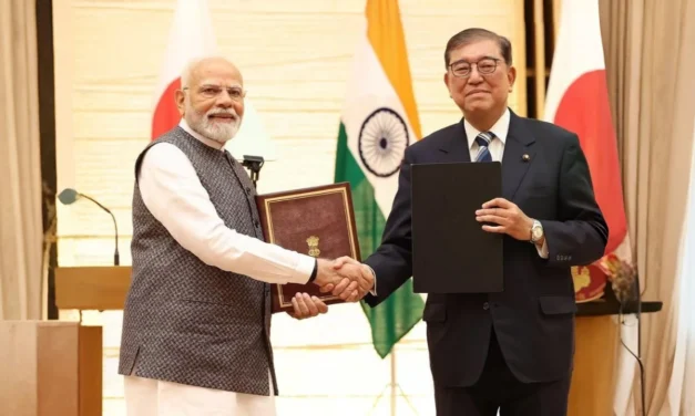 PM Modi traveled in bullet train with PM Shigeru Ishiba