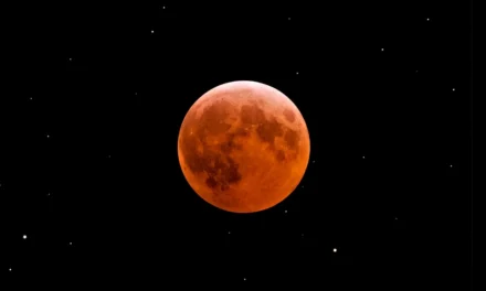 Chandra Grahan 2025 important tips you must know about Lunar Eclipse