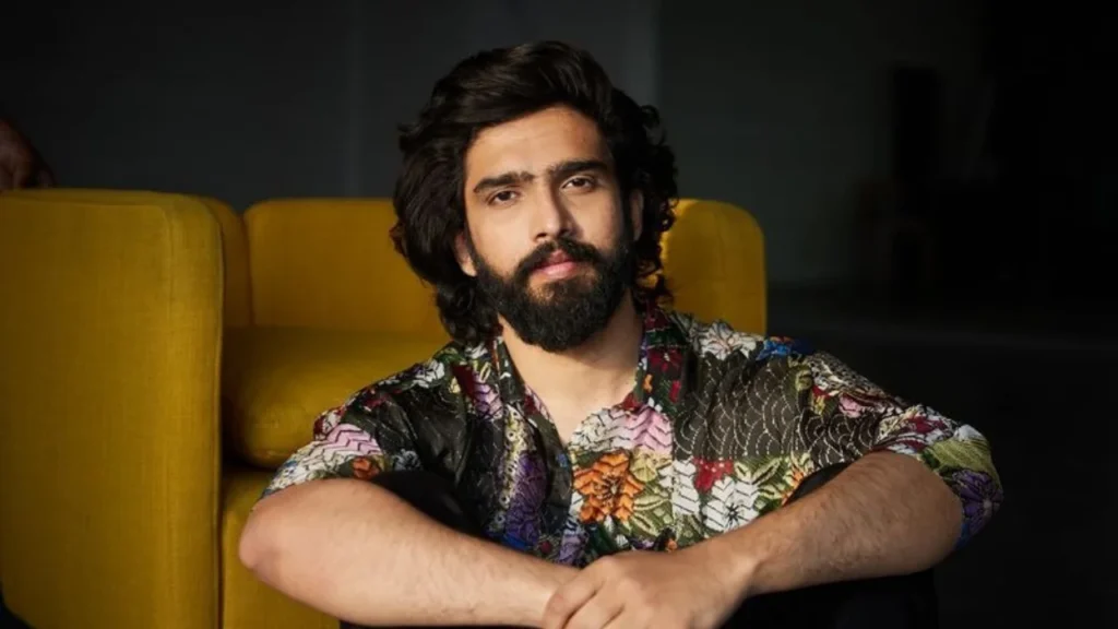 Who is Bigg Boss 19 New captain Amaal Malik closer to Taniya mittal