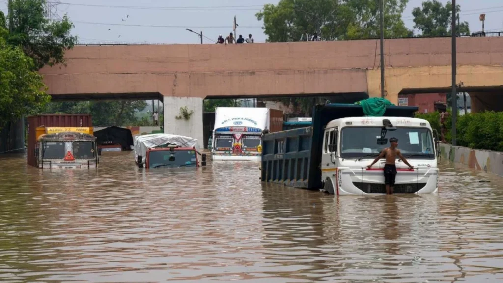Yamuna's water level